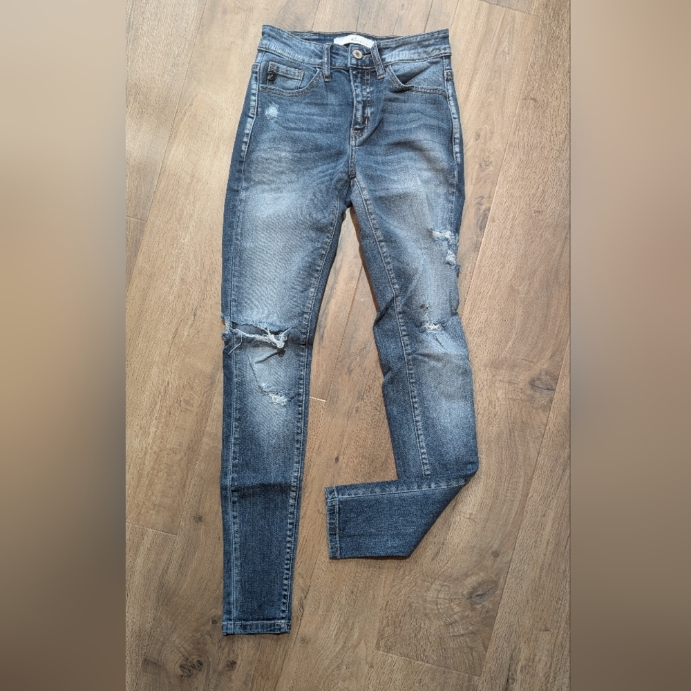 KanCan Distressed Blue Jeans